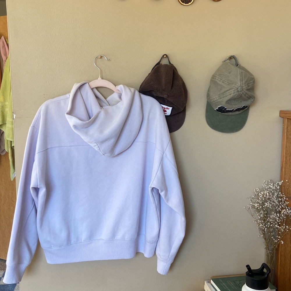 Light purple sweatshirt!!